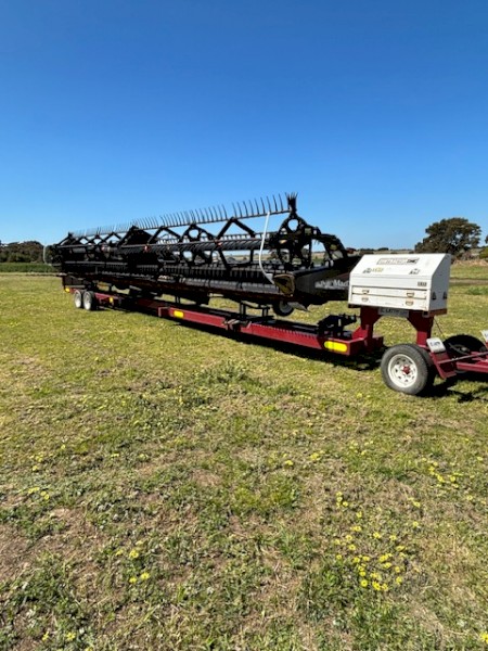 2010 MacDon 40ft 2152/D60 Front