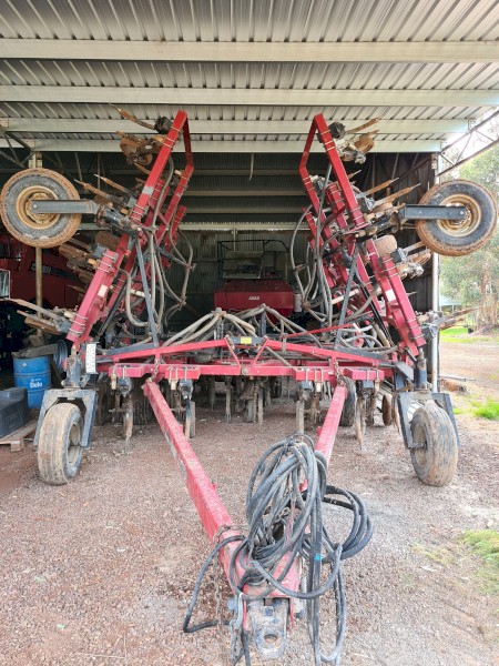 CASE PTX bar and 2180 Bin 6000 litres