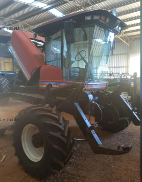 Macdon 9352 Swather
