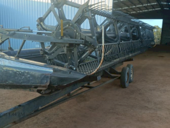 Macdon 9352 Swather
