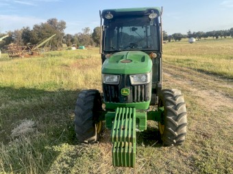 John Deere 5100Gf Tractor 