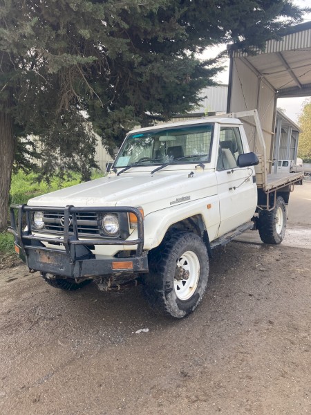 2000 Toyota Landcruiser Tray Ute