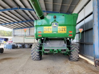 2015 John Deere S690 Header with 640D front and trailer 