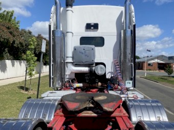Kenworth K104