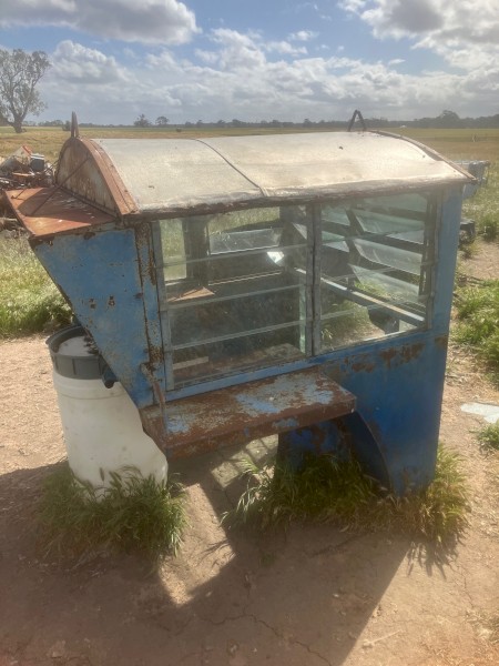 FORD 5000 tractor cab 