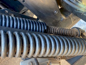 WANTED 2052 Case or Macdon 973 Flotation Coil Spring
