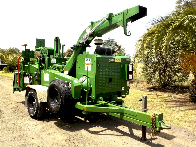 Late Model 9/2017 BANDIT INTIMIDATOR 12XP Commercial Wood Chipper