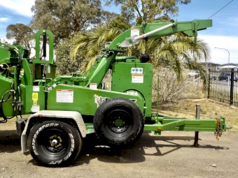 Late Model 9/2017 BANDIT INTIMIDATOR 12XP Commercial Wood Chipper