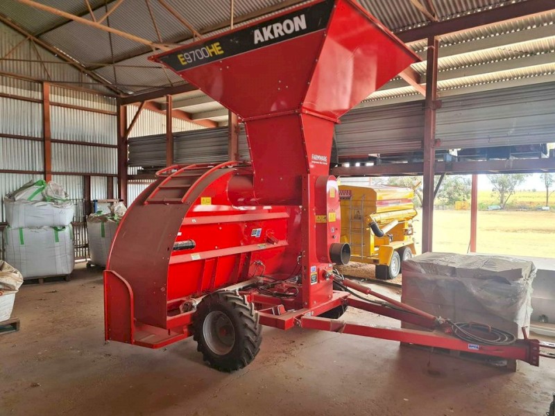 2022 Akron 9700HE Grain Bag Inloader - Full Hydaulic Options