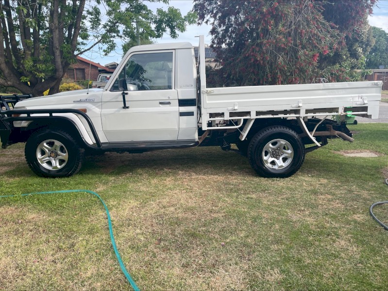 2011 Toyota Landcruiser Workmate 6502 Ute