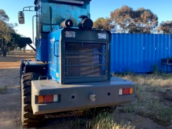 Bluestar 922 Loader
