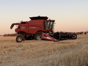 2009 Case IH 7088 Header & 2 Fronts