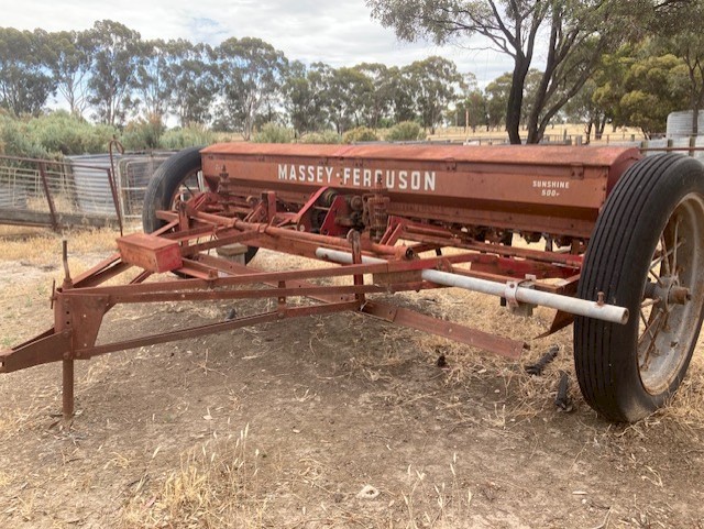 Massey Ferguson 500 Series 20 run Combine