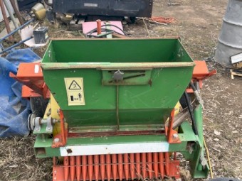 Seeder