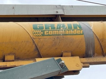 Grain Commander 5610 Self Propelled Auger