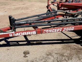 Morris Concept 2000 Bar with New Holland SC 180 Air Cart