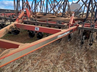 2006 scairbar 1999 flexicoil 1330