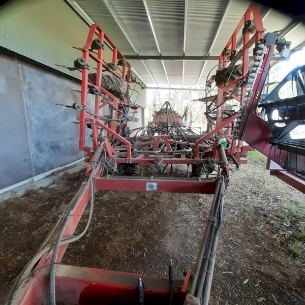 10 m Horwood Bagshaw scaribar and case ADX 2180 air cart
