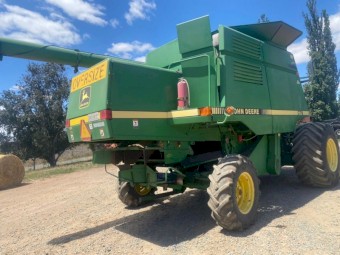1996 John Deere CTS Header with 30ft Tin Front and Comb Trailer
