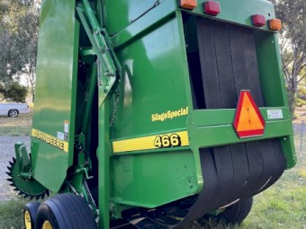 John Deere 466 Silage Special