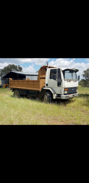 Ford 1312 Cargo Tipper