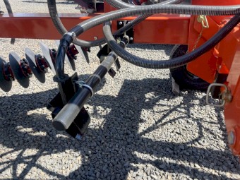 Brookfield Chain Bar Seeder