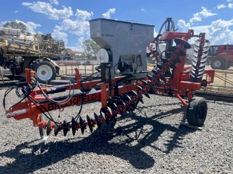 Brookfield Chain Bar Seeder