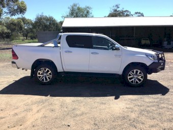 OCT 2019 Toyota Hilux SR5