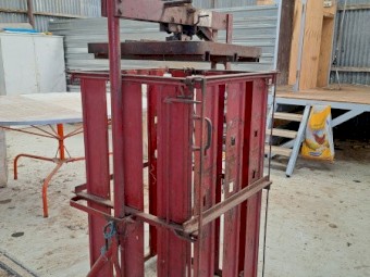 Sunbeam wool press