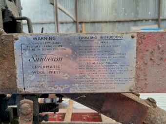 Sunbeam wool press