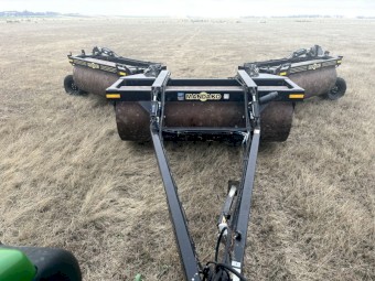 2021 Mandako 30’ triplex roller