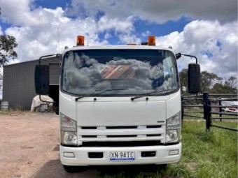 Isuzu NQR498A crane & Tipper ( Low KM)