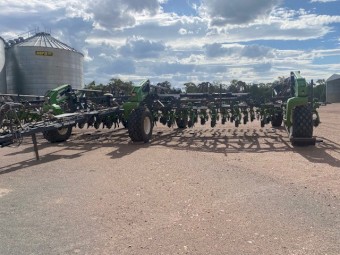 2017 Boss 18M Bridge Frame Planter
