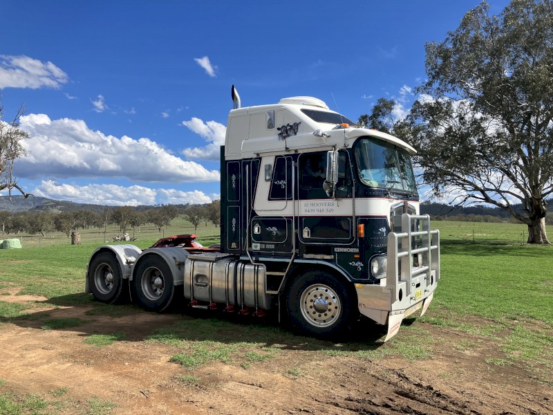 2004 Kenworth K104 Gen 2 Signature Motor