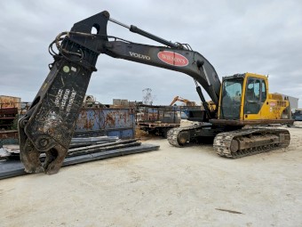 Volvo EC210BLC Excavator with Jisan Scrap Metal Shear