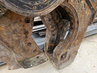 Volvo EC210BLC Excavator with Jisan Scrap Metal Shear