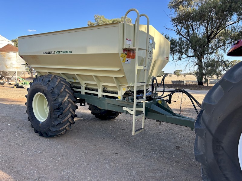Marshall 810T spreader