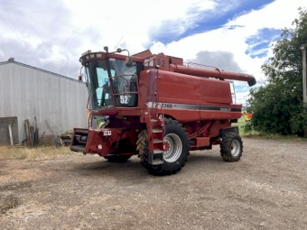 2001 Case 2388 Combine Harvester