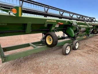 12m John Deere 936 Draper front