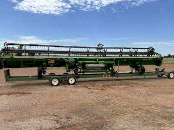 12m John Deere 936 Draper front