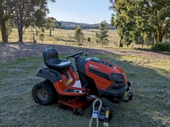 Husqvarna rid on mower 42 inch deck