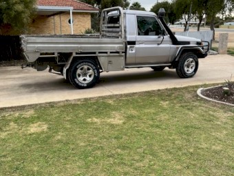 2004 Toyota Landcruiser Ute
