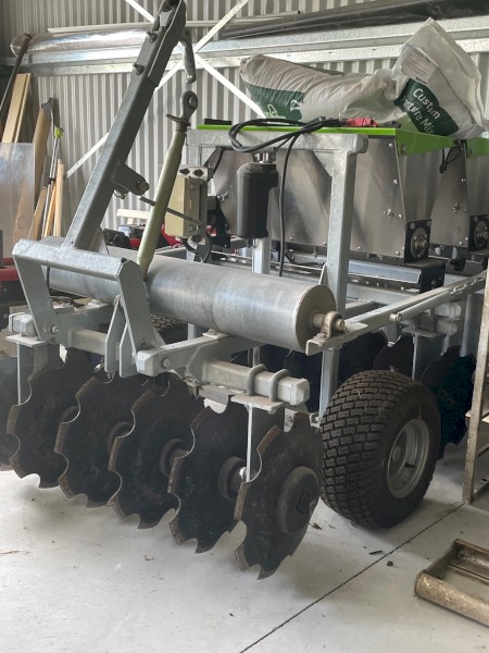 Green Pro GP 1200 six in one seeder, used once year 2021