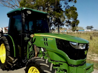 2019 John Deere 5100GF Orchard/Vineyard 4WD 100hp Tractor