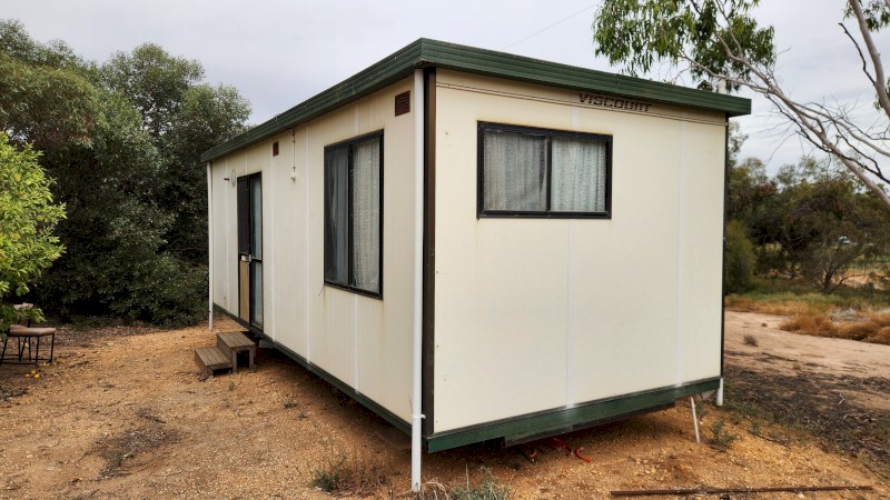 1 x Bedroom Workers Cabin.