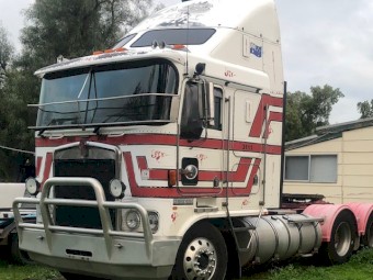 *BULL BAR ONLY* Kenworth K104 Aluminum Bull Bar 