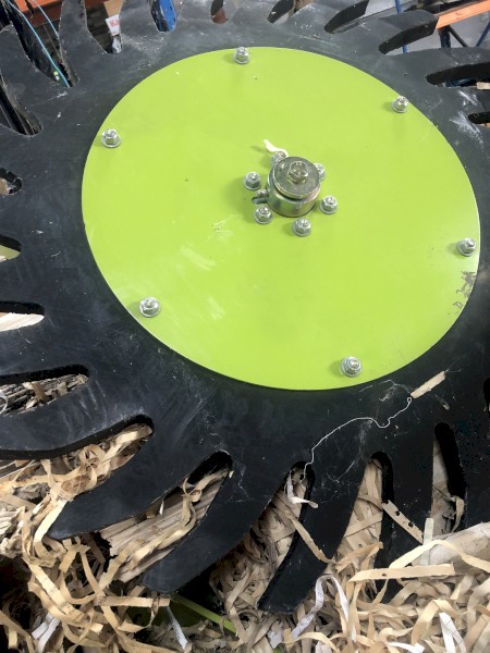 HAY SAVER WHEEL KIT CLAAS ROLLANT TWO WHEELS BRACKETS INSTRUCTIONS NOS