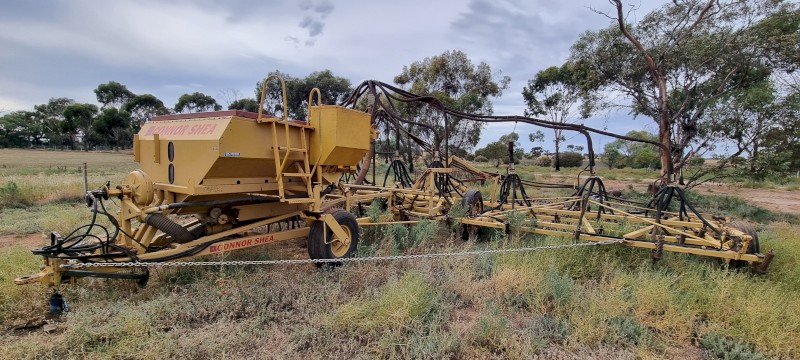 Connor Shea Air Seeder 40ft with Prickle Chain Negotiable. (NO GST)