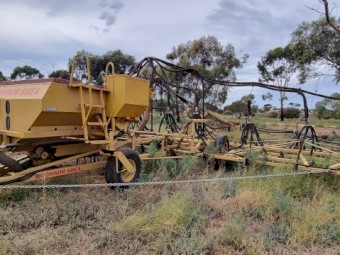 Connor Shea Air Seeder 40ft with Prickle Chain Negotiable. (NO GST)