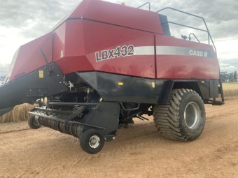 Case IH LBX432 Rotor Baler